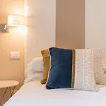 Πανσιόν Pley Boutique 4*