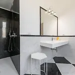 Pley Boutique Πανσιόν Κάλιαρι