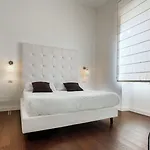 Pley Boutique Πανσιόν