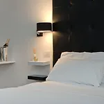 Pley Boutique Πανσιόν 4*