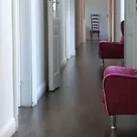 Pley Boutique Πανσιόν