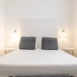 Pley Boutique Πανσιόν 4*