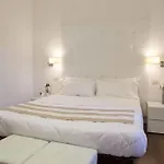 Πανσιόν Pley Boutique 4*